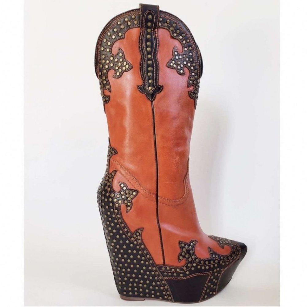 ❤️SOLD❤️Jeffrey Campbell Giddy Stud Wedge Boots - Picture 2 of 11